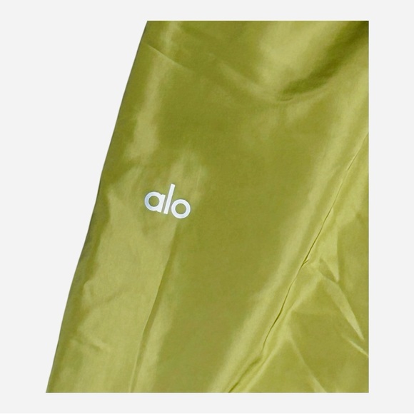 ALO Yoga Legend Snap Pant Wasabi XL - Picture 5 of 13